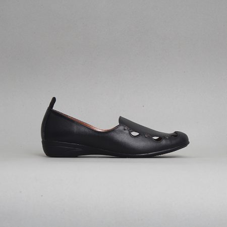 کفش اسپورت کلاسیک زنانه