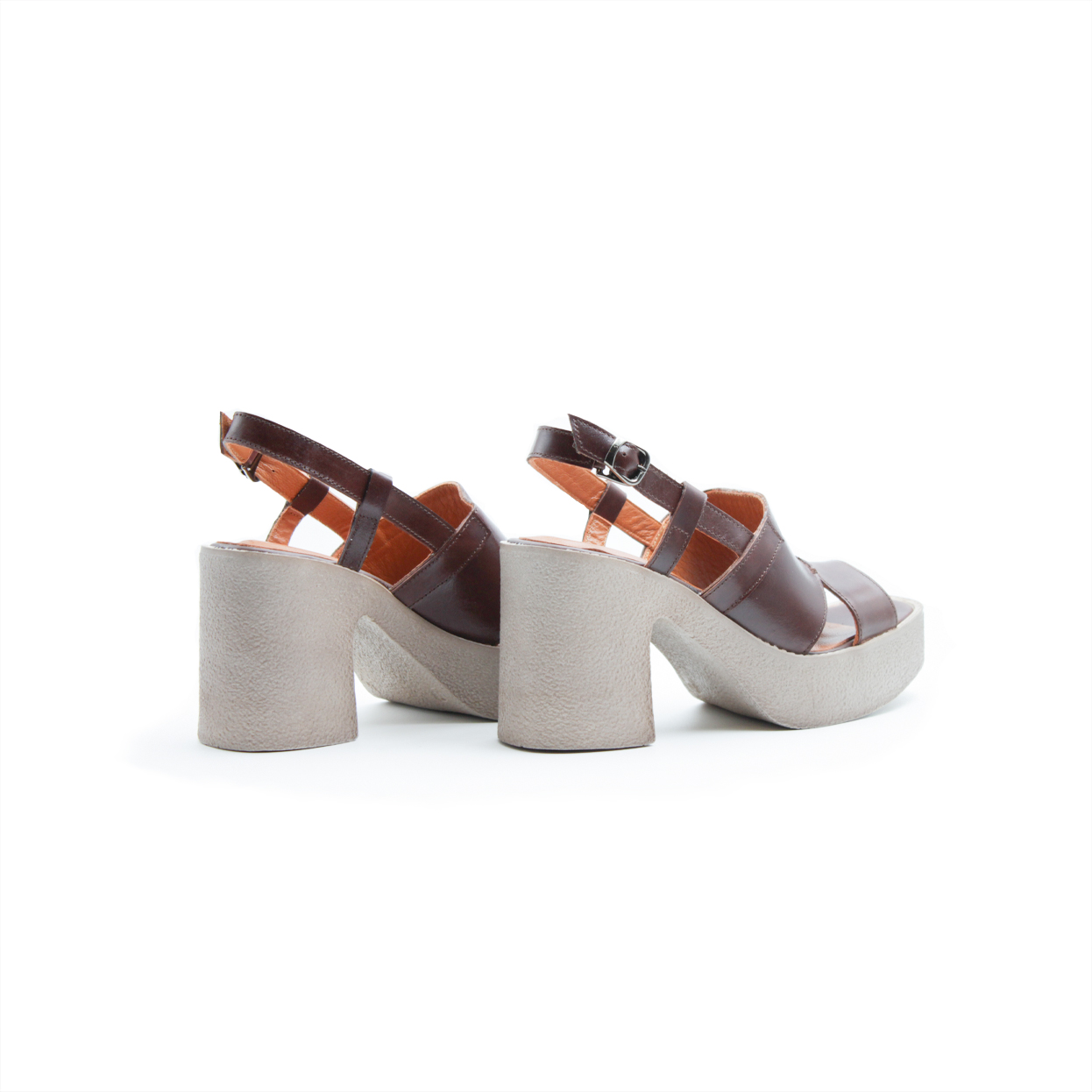 fereshteganleather.com